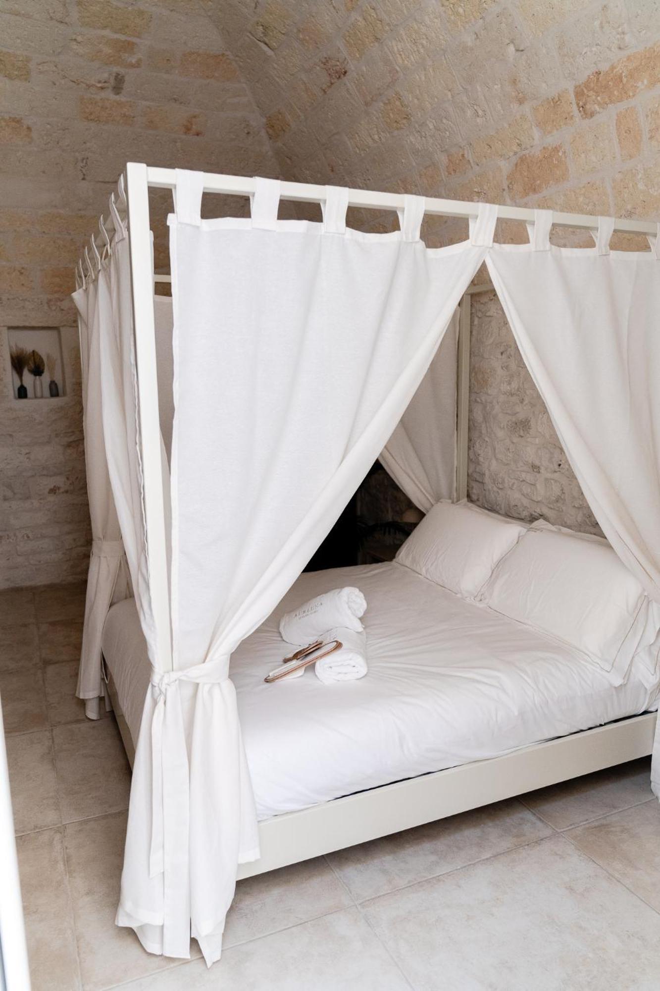 Aurluna Luxury Suites Bari Zewnętrze zdjęcie