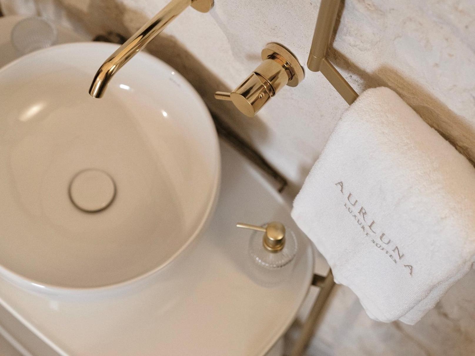 Aurluna Luxury Suites Bari Zewnętrze zdjęcie